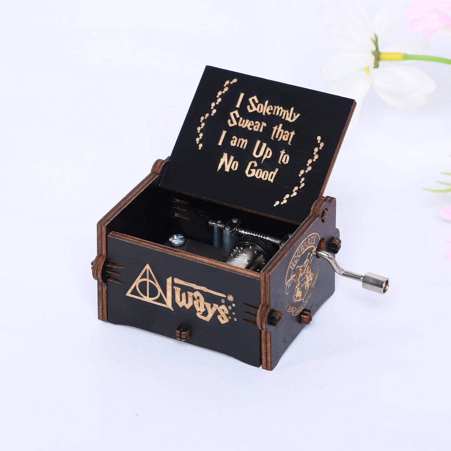 Caixinha de Música de Madeira Harry Potter — Manivela Manual Entalhada | 6 Designs
